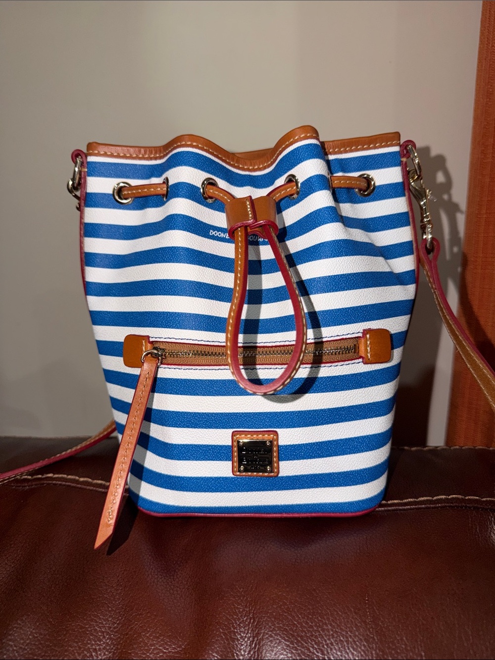 ‼️Dooney & Bourke Blue Striped Bucket Bag Crossbody Bag - Picture 2 of 12